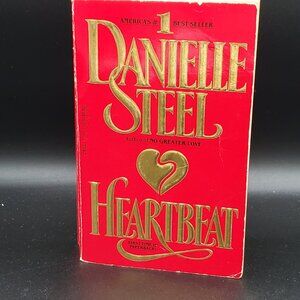 HEARTBEAT by Danielle Steel Romance-Contemporary-Fiction Paperback Book